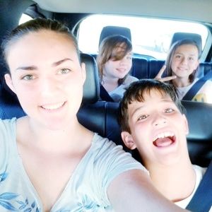 Meet your Posher, Brittany